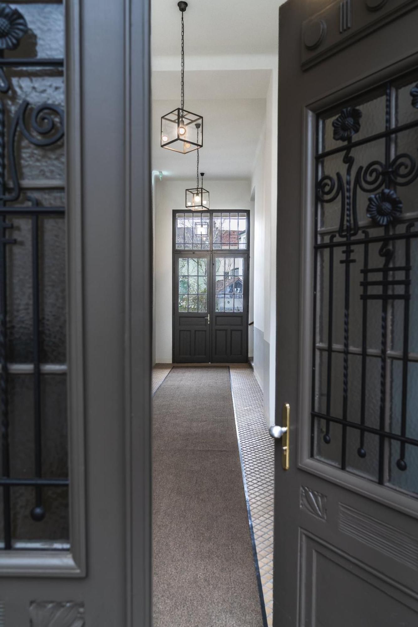Twenty Five - Work & Life Apartments Amstetten Bagian luar foto