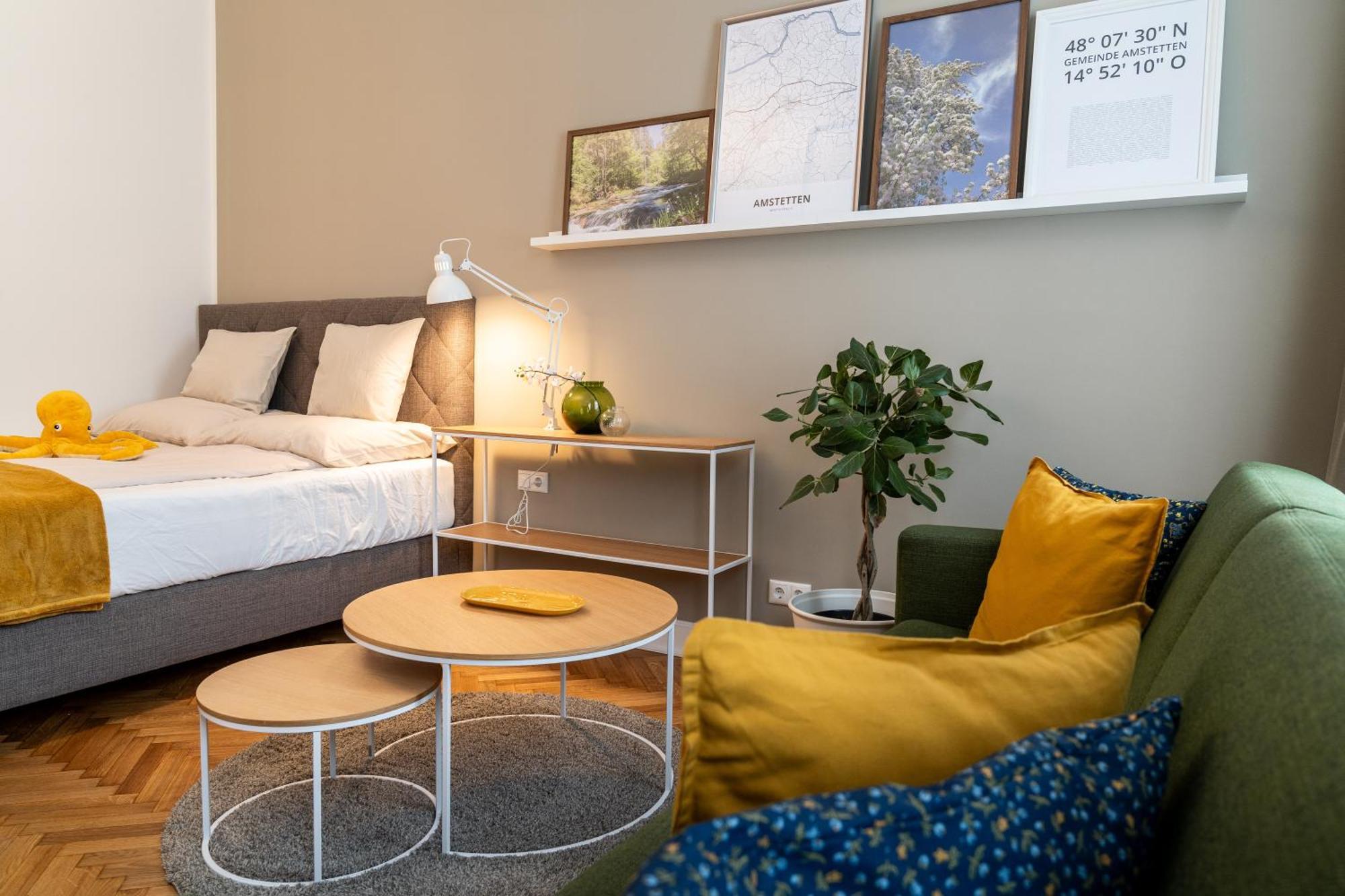 Twenty Five - Work & Life Apartments Amstetten Bagian luar foto